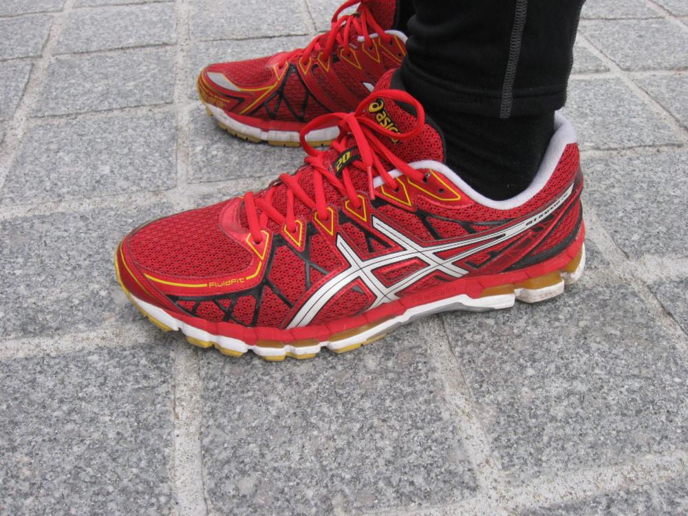 Ejecutable As Rancio User from the RATE YOUR SHOES reviews the Asics GEL-KAYANO 20