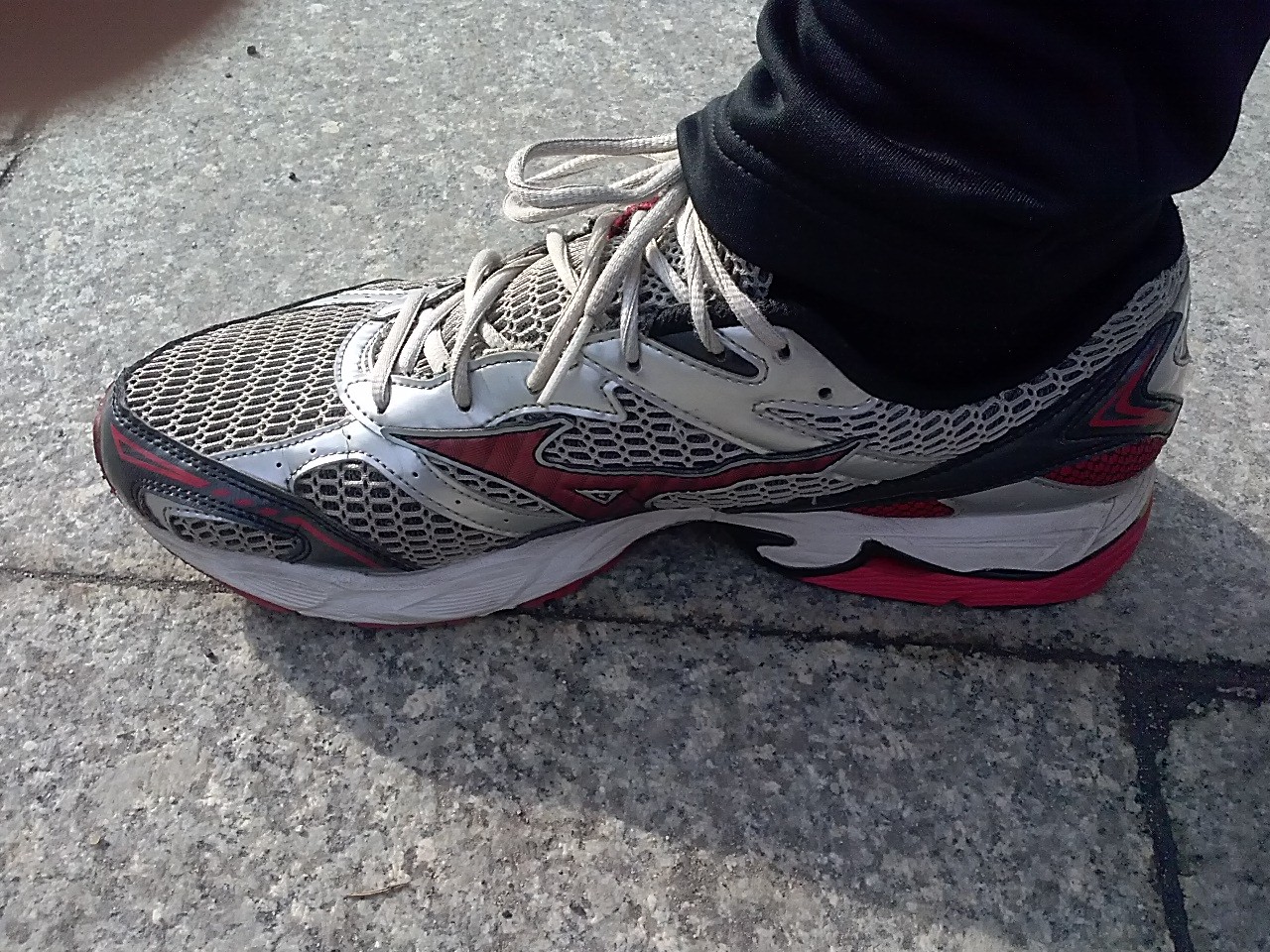 SHOES reviews the Mizuno WAVE FORTIS 5