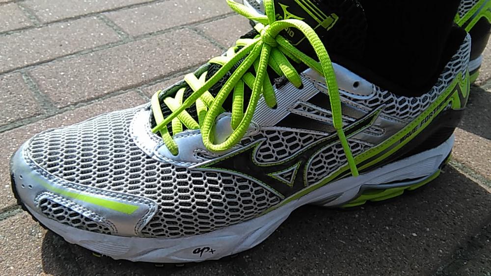 User from the RATE YOUR SHOES reviews the Mizuno Wave FORTIS 6
